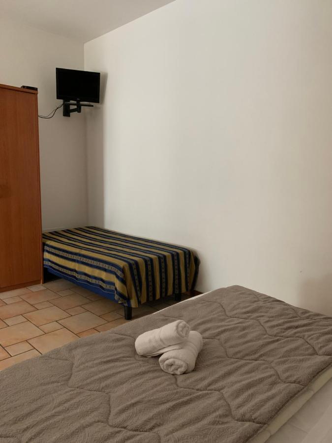 Hotel Lory Ficarolo מראה חיצוני תמונה